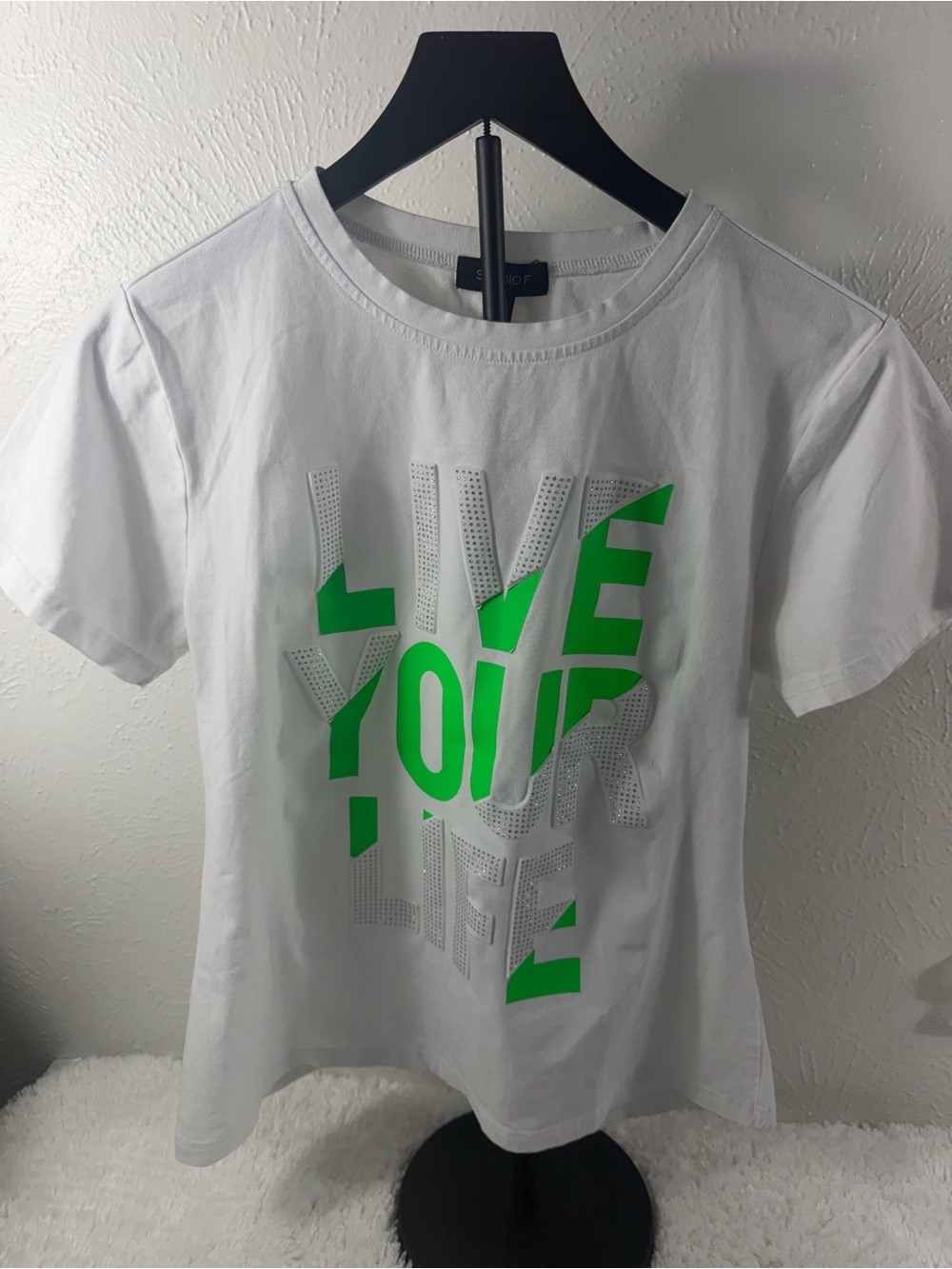 Graphic T-Shirt Studio F Rhinestone Live Your Life White Green Size M